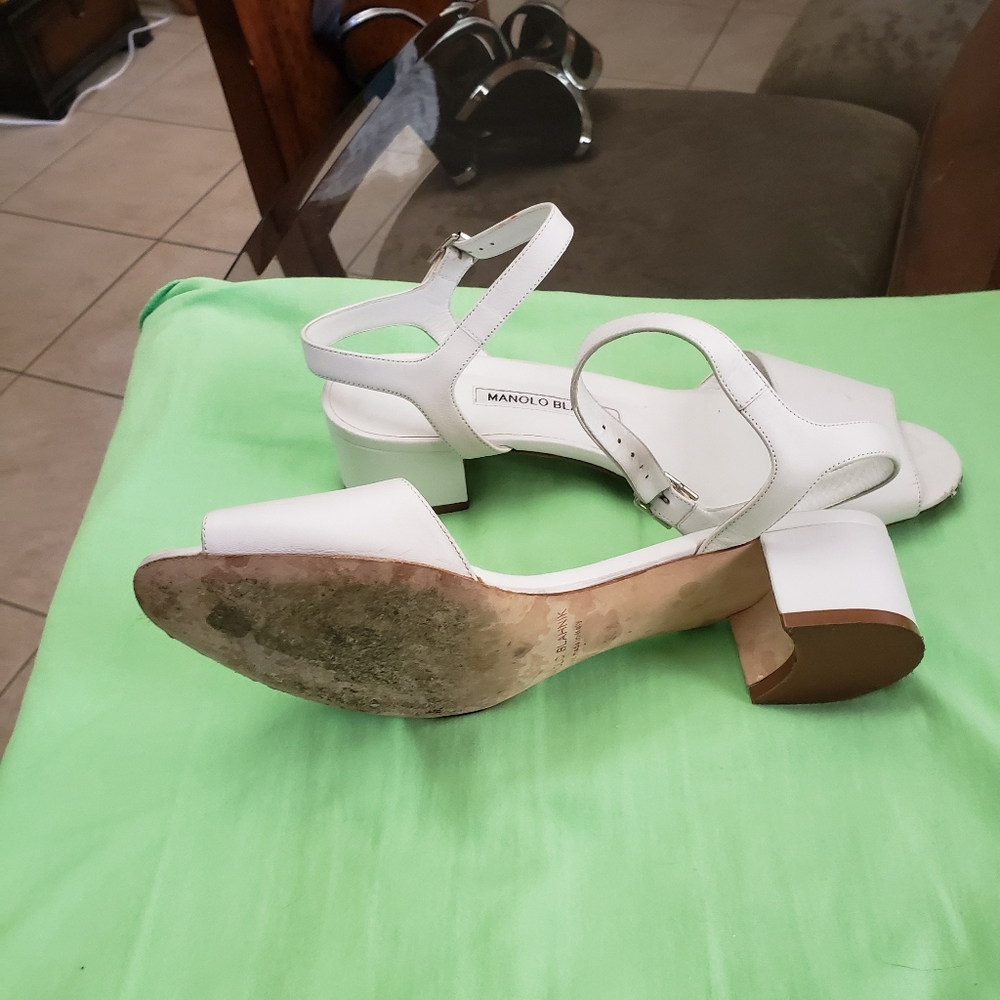Manolo Blahnik sandals .silver an white Each 125 - Picture 13 of 16